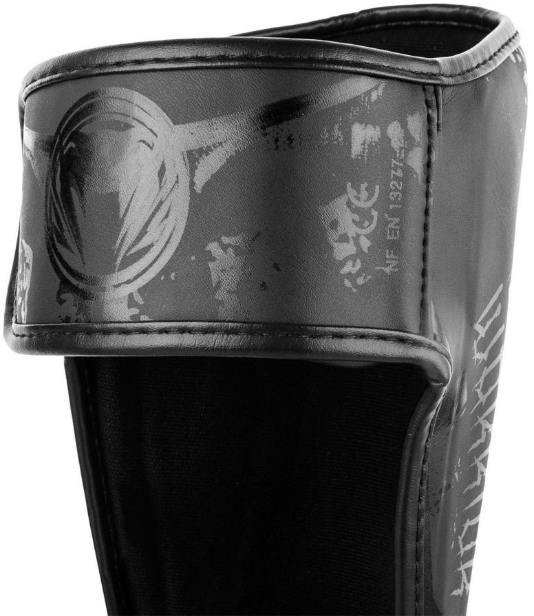 Щитки Venum Gladiator Black/Black 01317