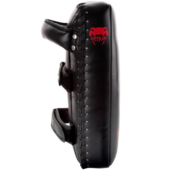 Пэды Venum Giant Kick Pads Black/Red (пара) 00405