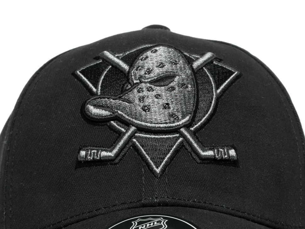 Бейсболка ATRIBUTIKA & CLUB Anaheim Ducks, черн. 32255