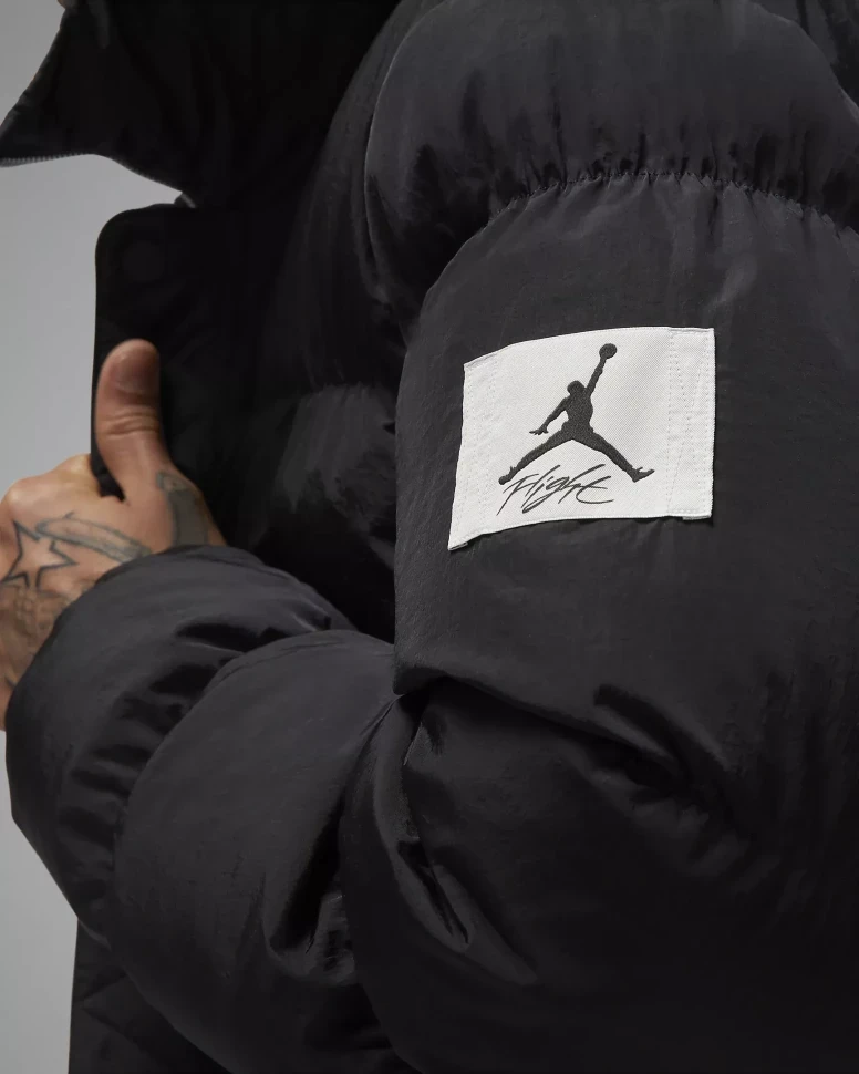 Куртка Nike Air Jordan Essential Hooded Down Jacket DQ7347-010