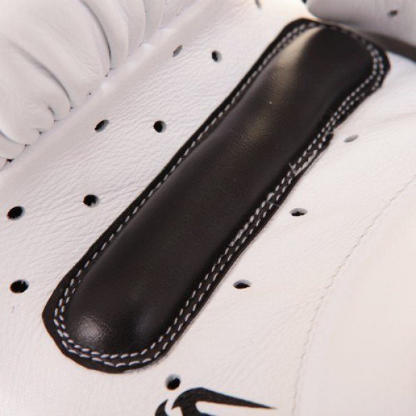 Перчатки боксерские Venum Absolute Black/White 070705