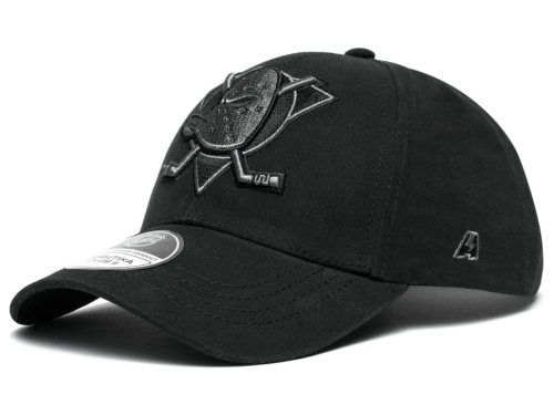 Бейсболка ATRIBUTIKA & CLUB Anaheim Ducks, черн. 32255