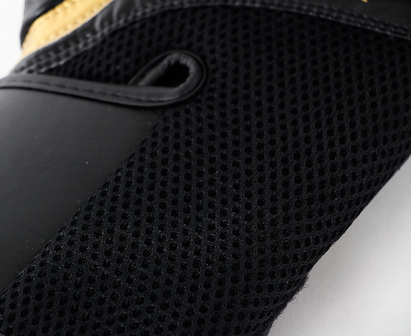 Перчатки боксерские Adidas Speed 100 черно-золотые adiSBG100ЧЗ