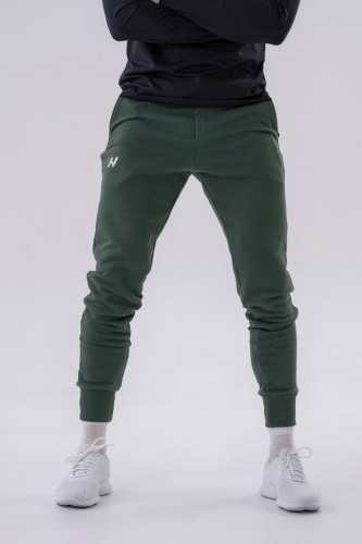 Брюки Nebbia Slim sweatpants with side pockets “Reset” 321 D.green (L)