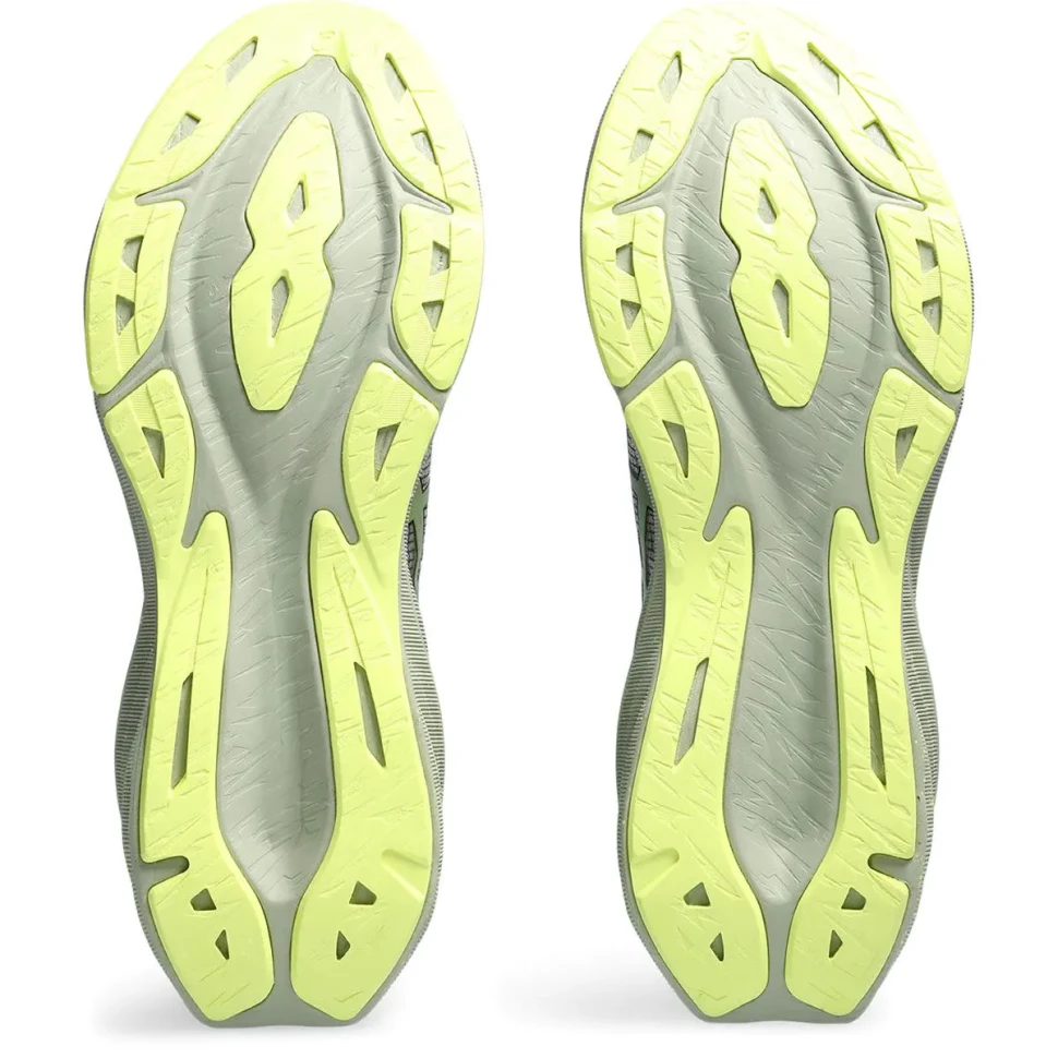 Кроссовки Asics NOVABLAST 3 LE 1011B591-003