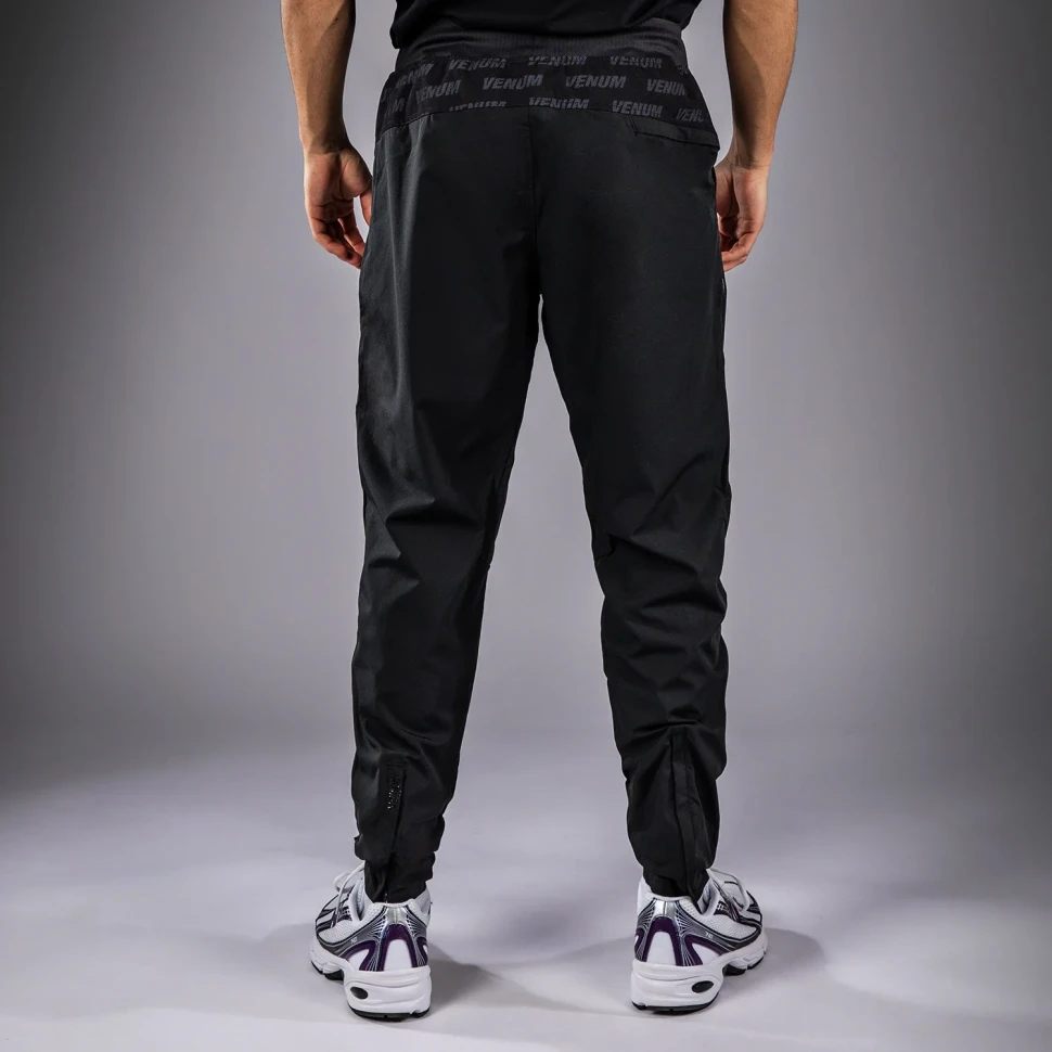 Брюки спортивные Venum Cargo Light Aero Joggers - Black Ven05589-001