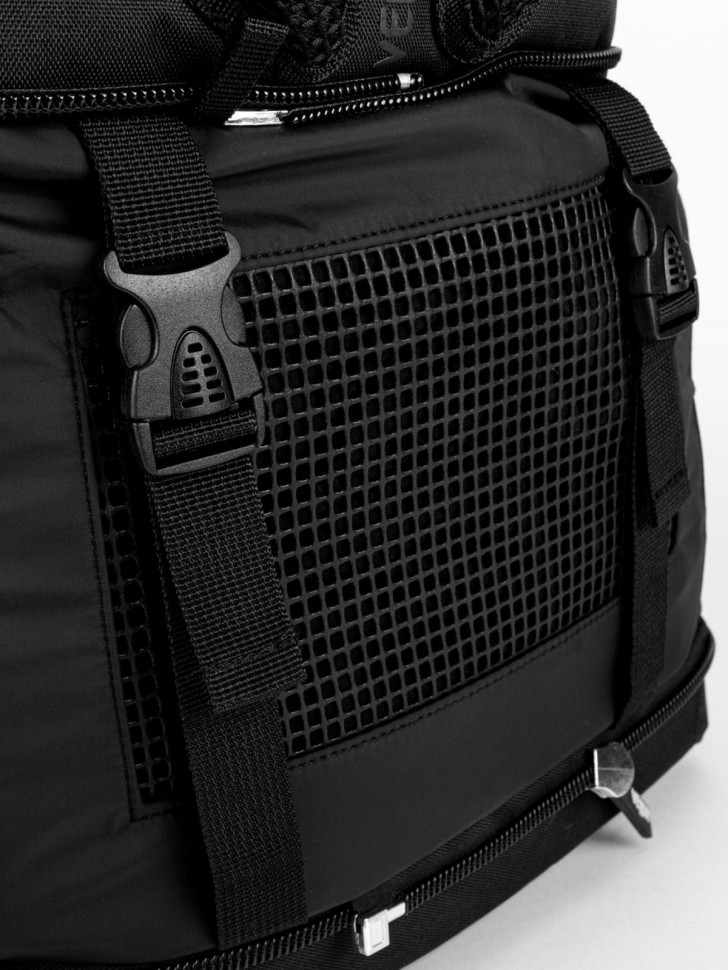 Рюкзак Venum Challenger Xtreme Evo Black/White 04537