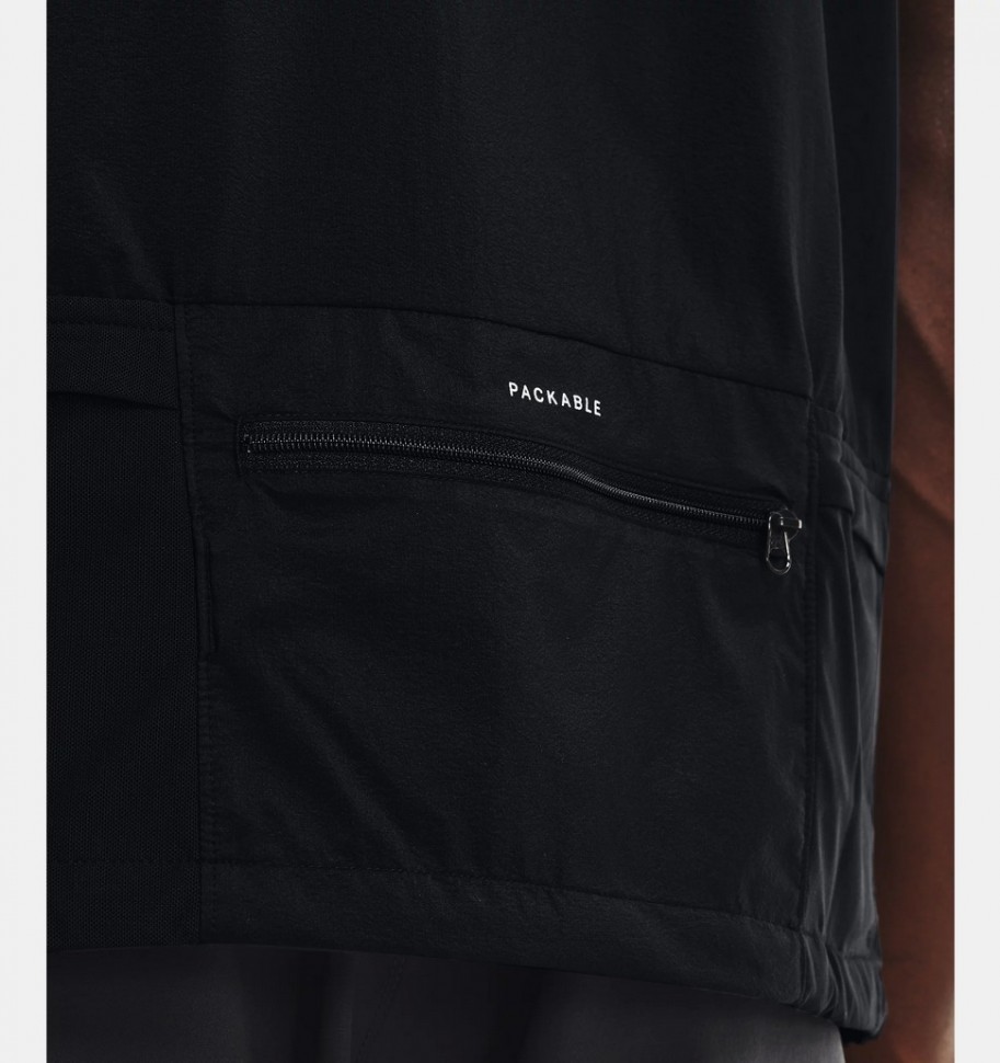 Жилет Under Armour UA OutRun the STORM Vest 1365670-001