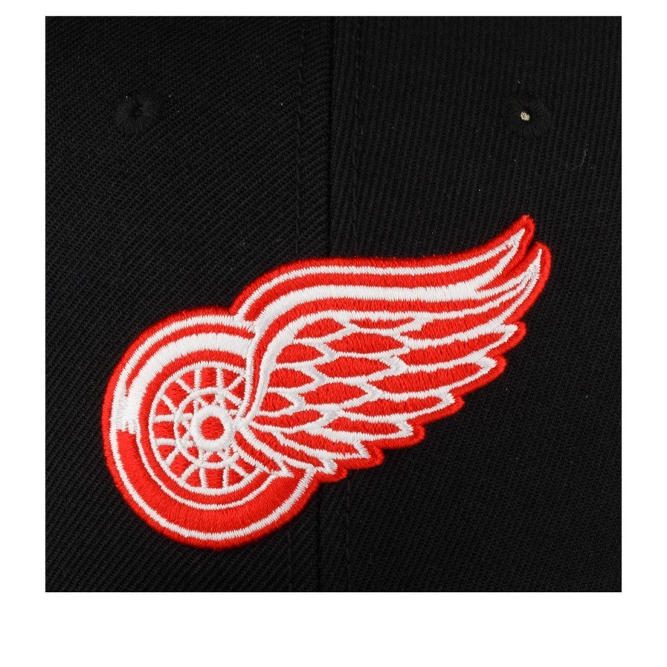 Бейсболка AMERICAN NEEDLE SMU678A-DRW Detroit Red Wings Stadium NHL (черный) 06-775-09-00