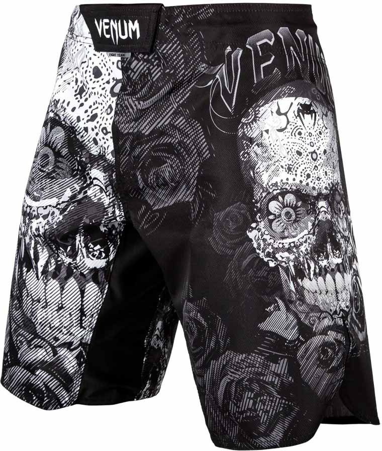 https://allforvip.ru/wa-data/public/shop/products/99/84/8499/images/8914/Shorty_MMA_Venum_Santa_Muerte_3.0_Black-White_01221y.jpg.970.jpg