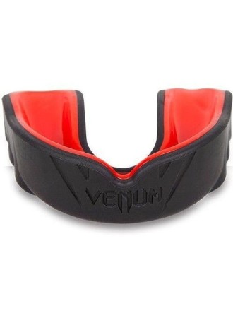 Капа боксерская Venum Challenger Black/Red 05747