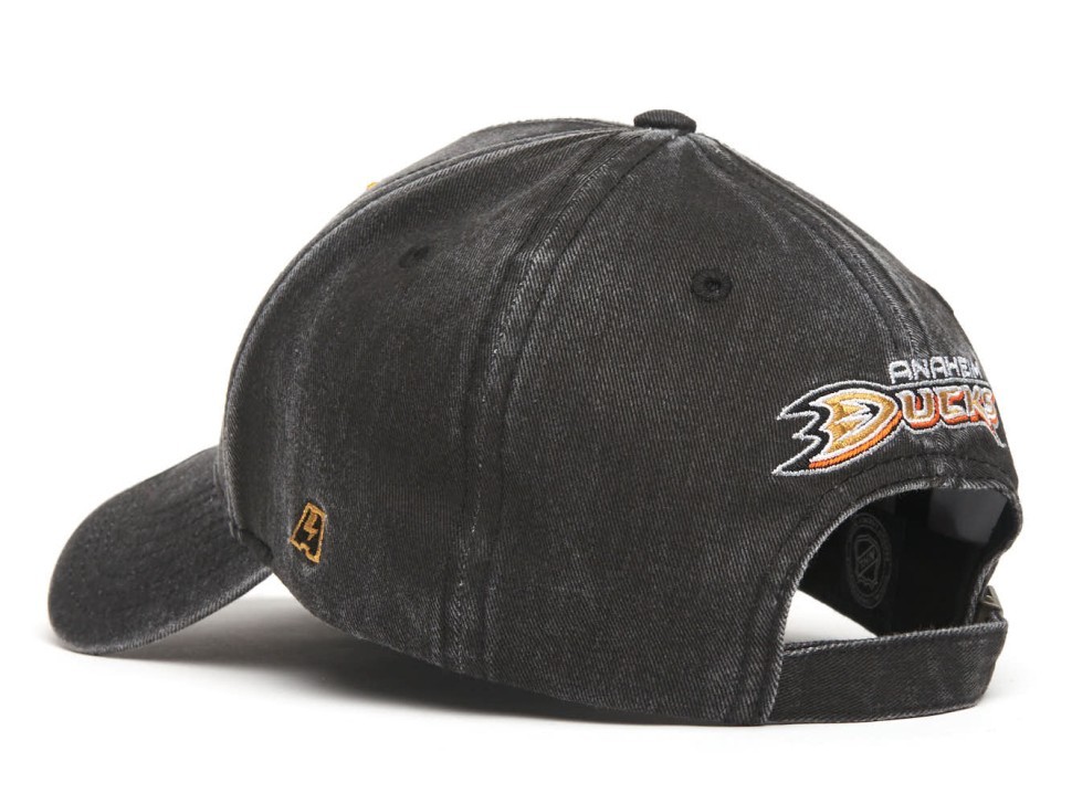 Бейсболка ATRIBUTIKA&CLUB Anaheim Ducks, черн. 31531
