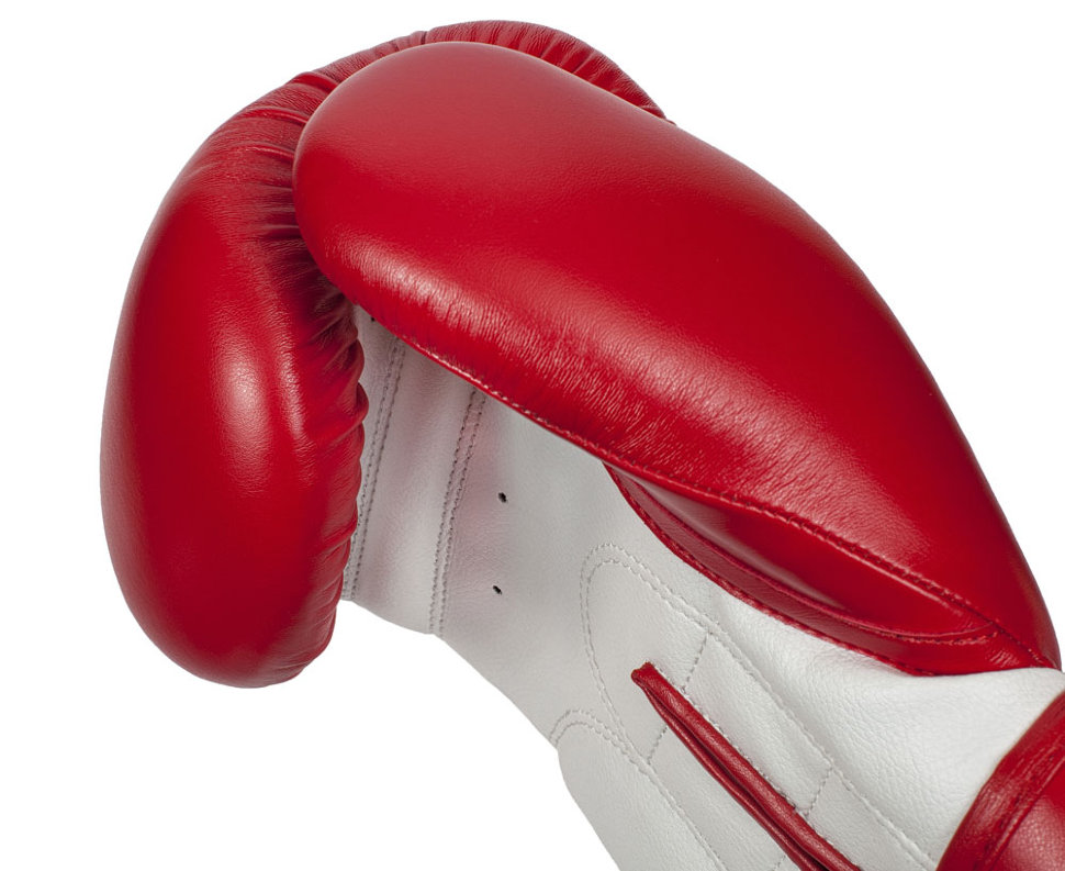 Перчатки боксерские Clinch Fight C133красно-белые