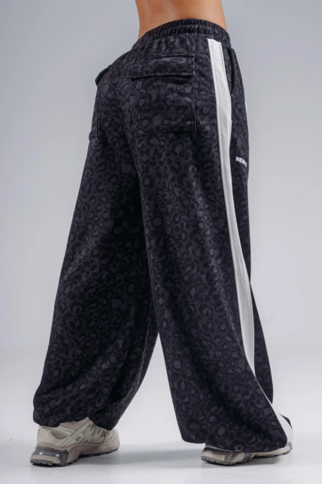 Брюки Nebbia Baggy Leopard Sweatpants PRIMAL 865 Black