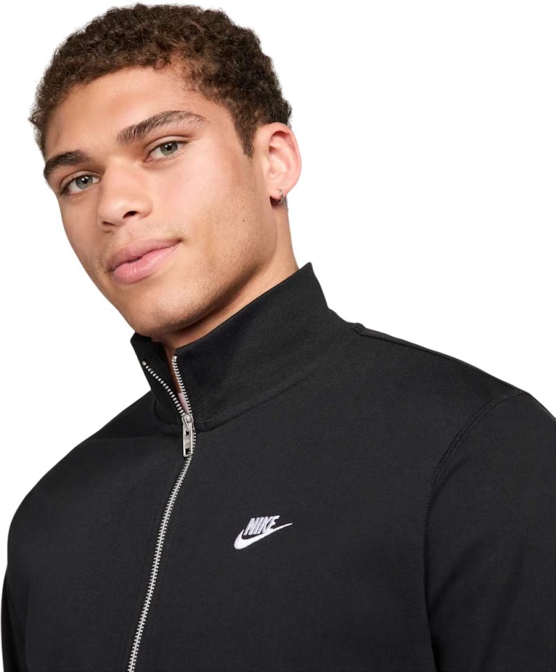 Ветровка Nike FQ3426-010