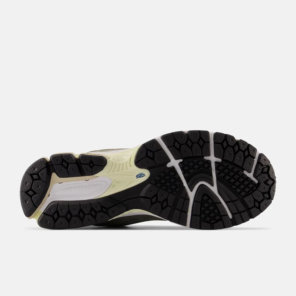 Кроссовки New Balance 2002R Dark Navy M2002RNA