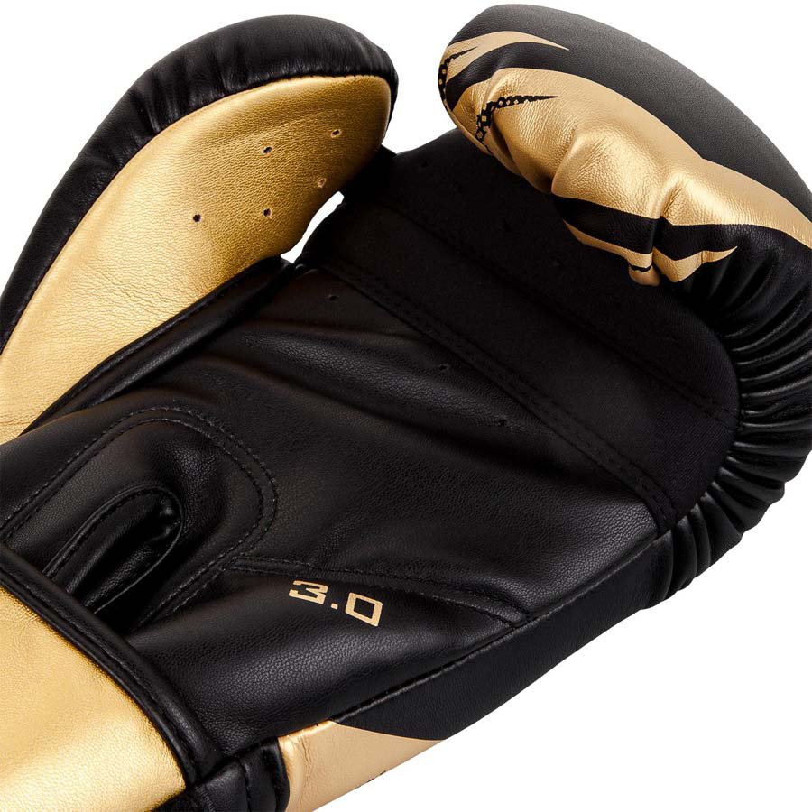 Перчатки боксерские Venum Challenger 3.0 Black/Gold 01167