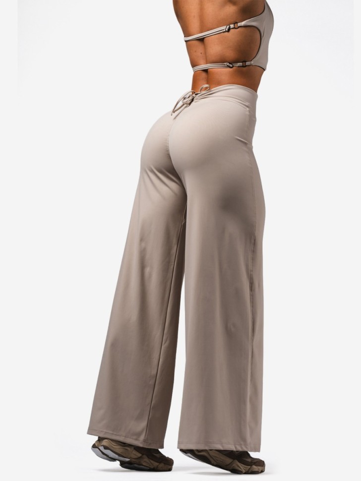 Брюки Nebbia Deni x NEBBIA High-waist Flared Pants 312 cream