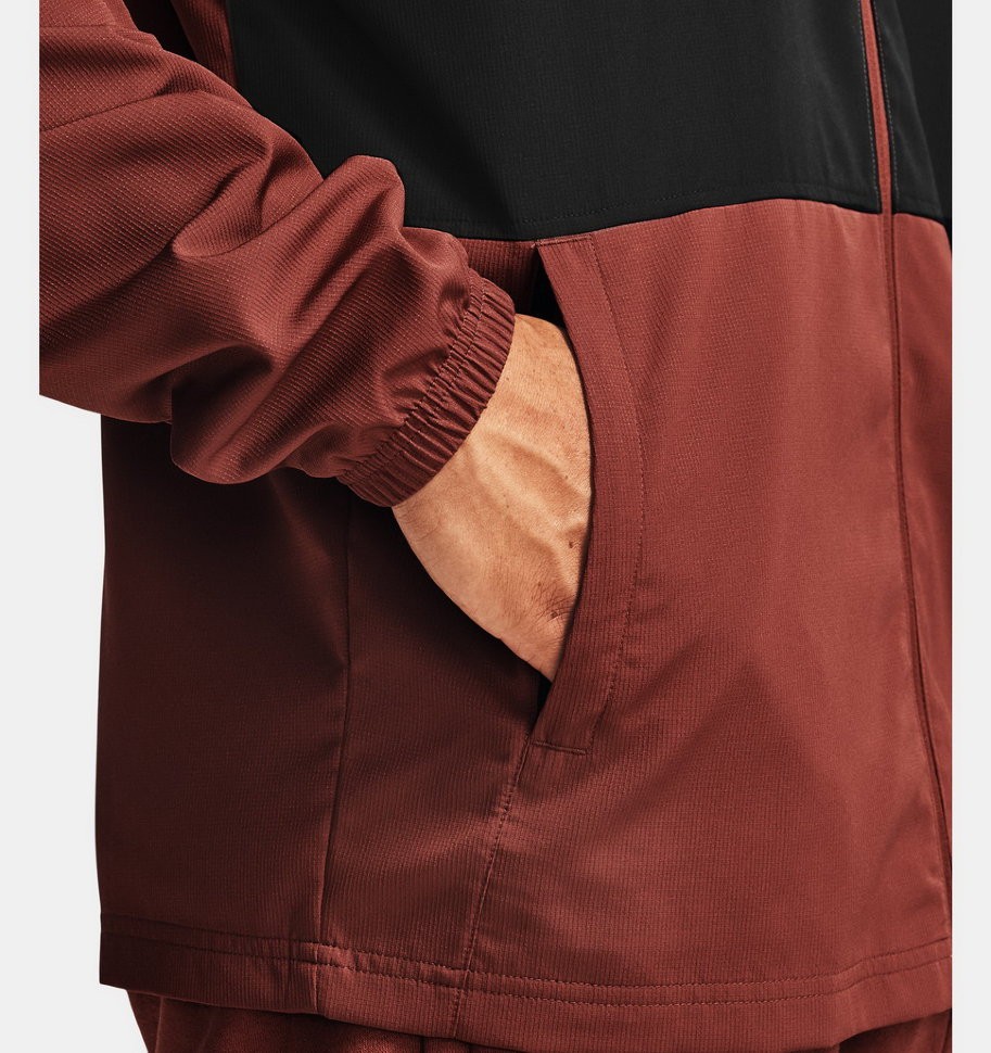 Ветровка Under Armour SPORTSTYLE WIND JACKET 1329297-688