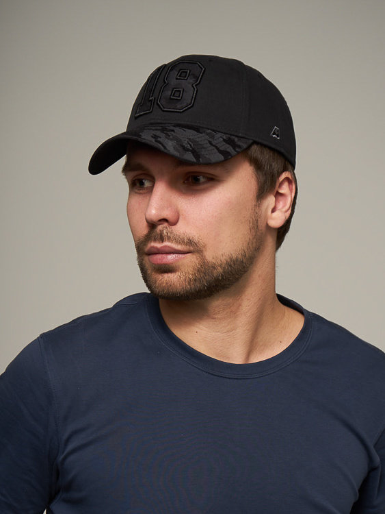 Бейсболка ATRIBUTIKA & CLUB №18, черн. 206101