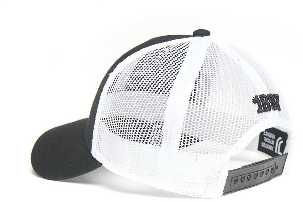 Бейсболка ATRIBUTIKA & CLUB FC Juventus, черн.-бел. 37224