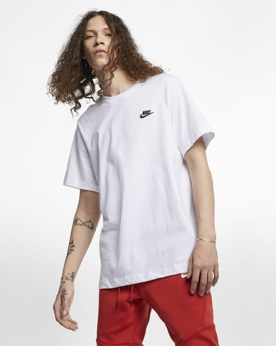 Футболка Nike Sportswear Club AR4997-101