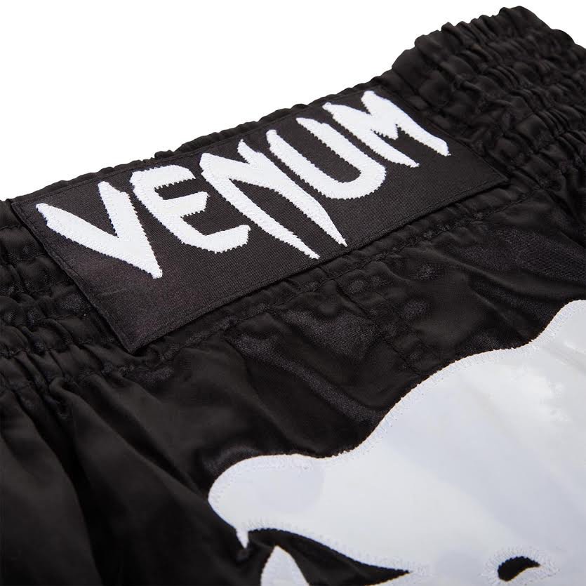 Шорты тайские Venum Bangkok Inferno Black/Ice 107622