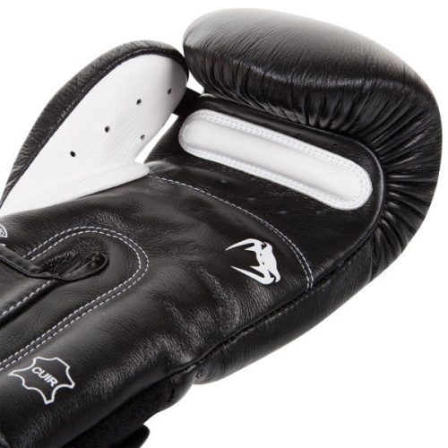 Перчатки боксерские Venum Giant 3.0 Black Nappa Leather 100601