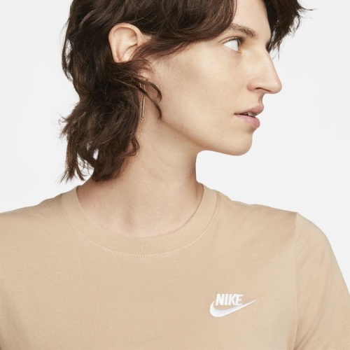 Футболка Nike W NSW CLUB TEE DN2393-200